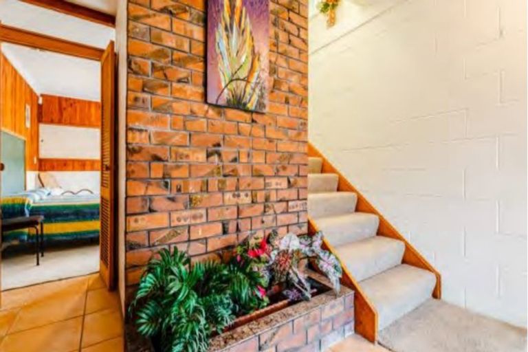 Photo of property in 61 Sheridan Drive, New Lynn, Auckland, 0600