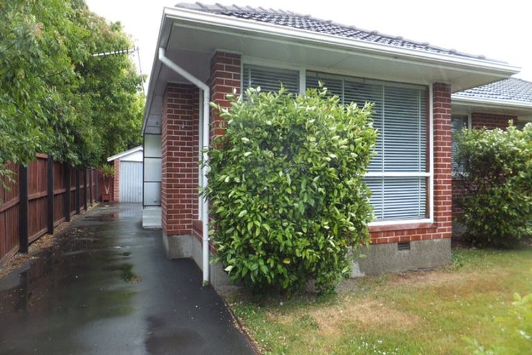 Photo of property in 1/65 Maidstone Road, Ilam, Christchurch, 8041