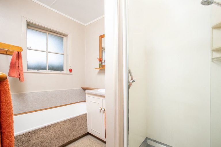 Photo of property in 34 Freyberg Street, Solway, Masterton, 5810