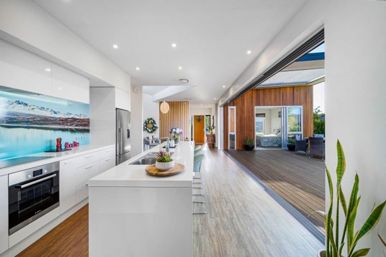 Photo of property in 16 Te Rito Street, Marshland, Christchurch, 8083