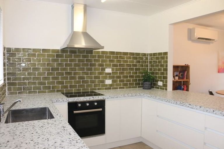 Photo of property in 1 Langley Avenue, Milson, Palmerston North, 4414