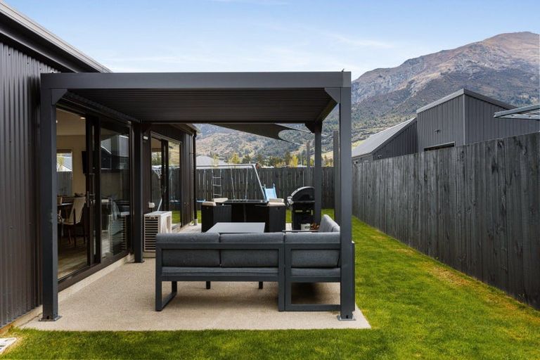 Photo of property in 12 Swan Street, Lake Hawea, Wanaka, 9382