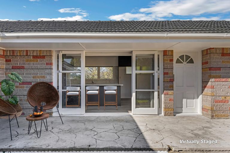 Photo of property in 24 Rollerson Street, Papakura, 2110