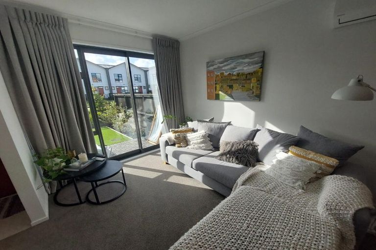 Photo of property in 47 Manarini Road, Westgate, Auckland, 0614