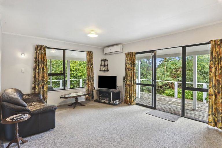 Photo of property in 6 Derham Road, Te Horo, Otaki, 5581