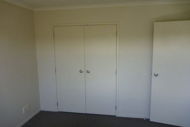 Photo of property in 57 Tiri Tiri Road, Birkdale, Auckland, 0626