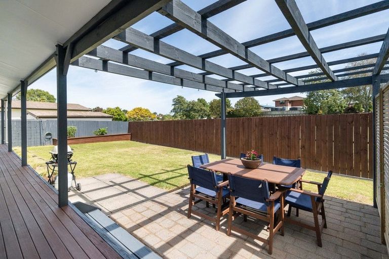 Photo of property in 4 Meander Drive, Welcome Bay, Tauranga, 3112