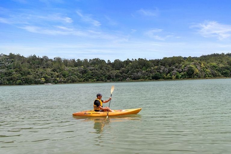 Photo of property in 17 Okura River Road, Okura, Albany, 0792