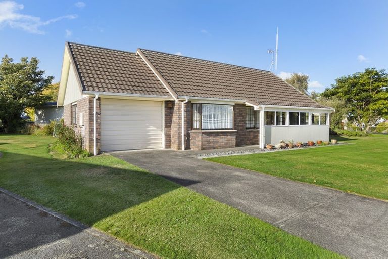 Photo of property in 6 Kingfisher Way, Te Kowhai, Hamilton, 3288