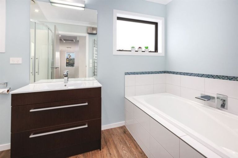 Photo of property in 58 Aotea Drive, Aotea, Porirua, 5024