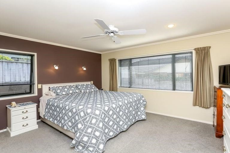 Photo of property in 20 Barrett Road, Whalers Gate, New Plymouth, 4310
