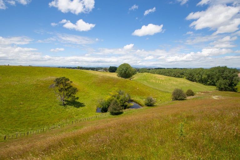 Photo of property in 137 Knorp Street, Halcombe, Feilding, 4779