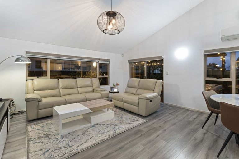 Photo of property in 75 Kamara Road, Glen Eden, Auckland, 0602