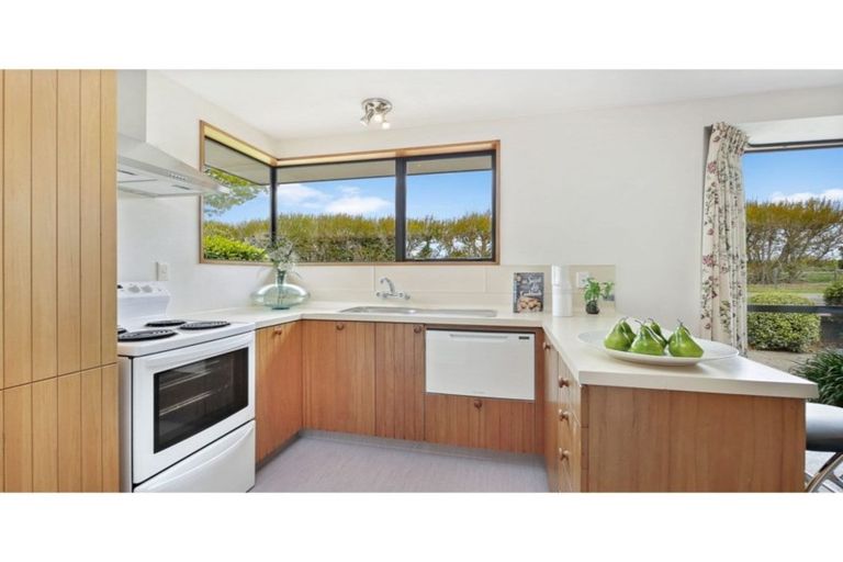 Photo of property in 1/228 Yaldhurst Road, Avonhead, Christchurch, 8042