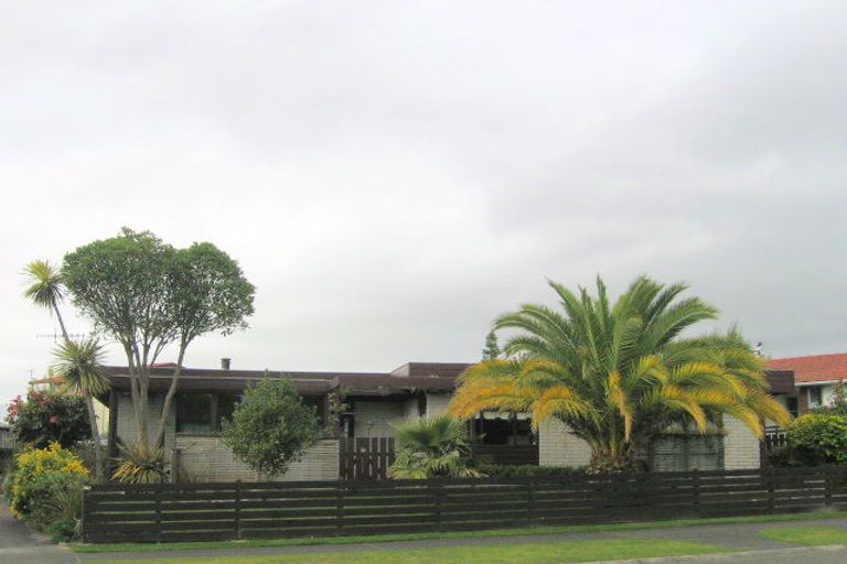 Photo of property in 28 Hyde Avenue, Richmond Heights, Taupo, 3330