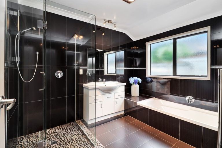 Photo of property in 102 Oriental Parade, Papamoa Beach, Papamoa, 3118