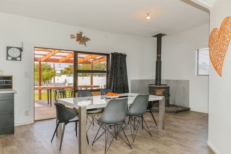 Photo of property in 95 Queen Street, Westport, 7825