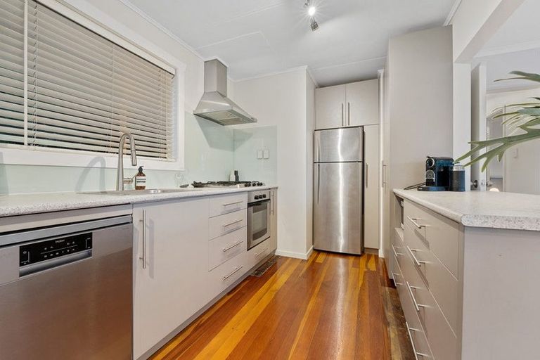 Photo of property in 23 Tripoli Road, Panmure, Auckland, 1072