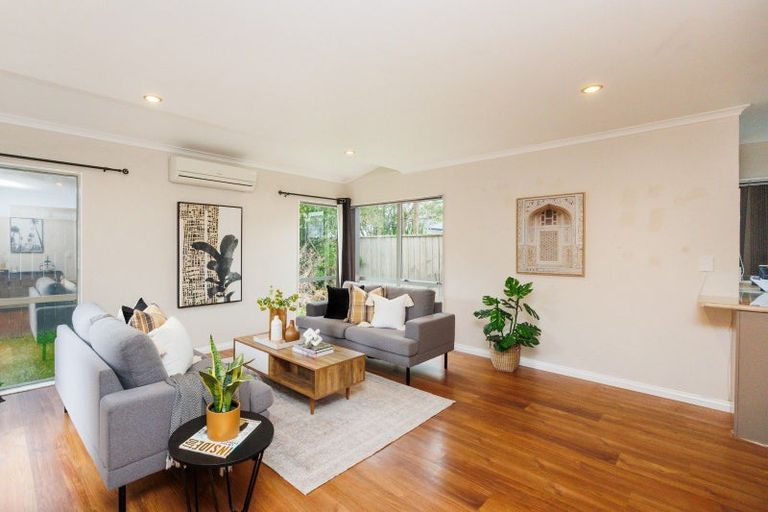 Photo of property in 12 Coromandel Court, Roslyn, Palmerston North, 4414