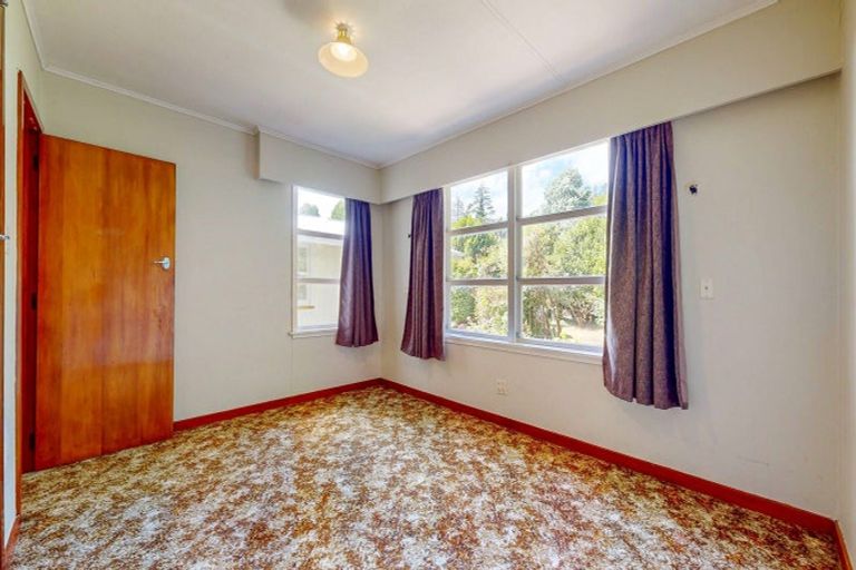 Photo of property in 134 Brunton Crescent, Thames, 3500