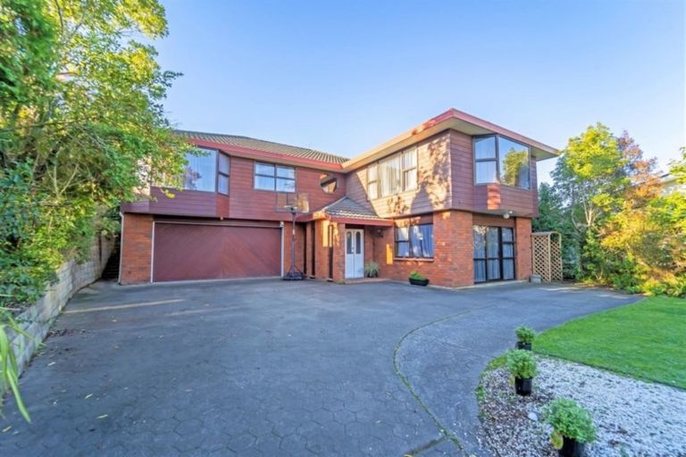 Photo of property in 22 Puriri Crescent, Lansdowne, Masterton, 5810