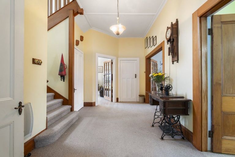 Photo of property in 7 Calico Line, Marton, 4710