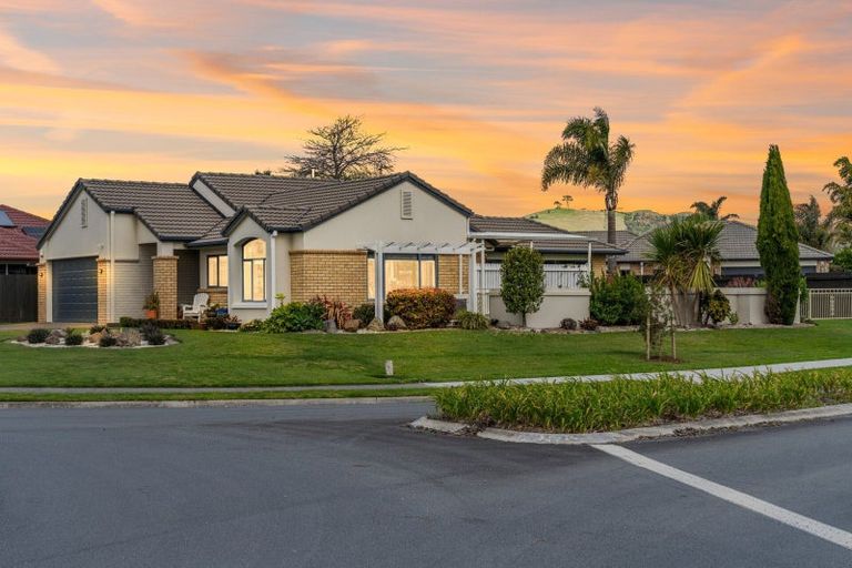 Photo of property in 2 Carlsberg Place, Papamoa Beach, Papamoa, 3118