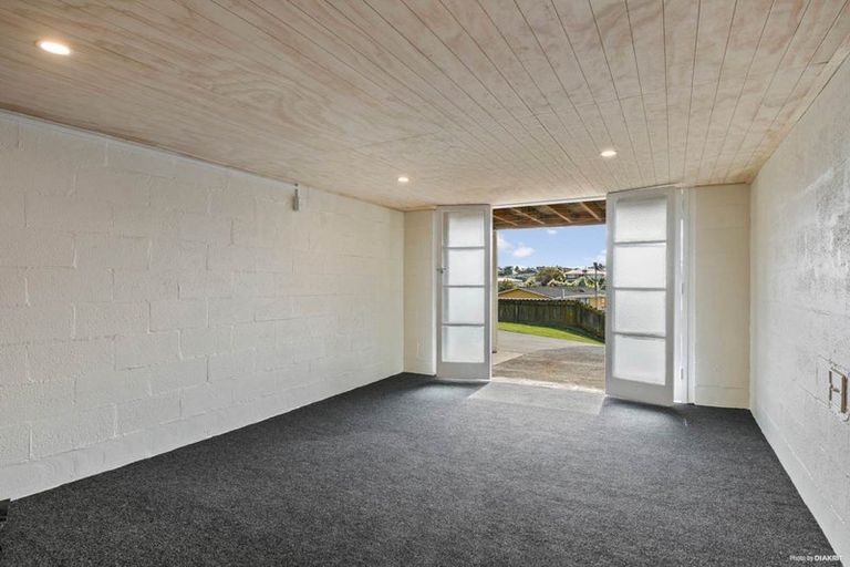 Photo of property in 26 Bond Crescent, Forrest Hill, Auckland, 0620