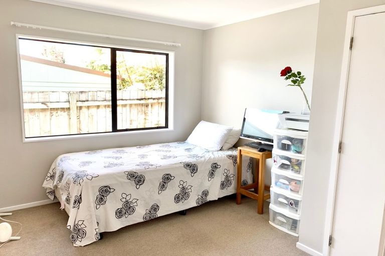 Photo of property in 2d Palomino Drive, Henderson, Auckland, 0612