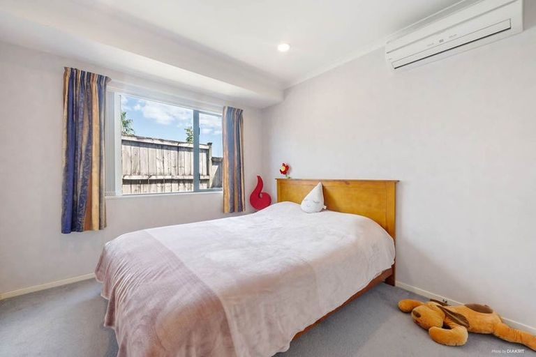 Photo of property in 51 Matarangi Road, East Tamaki, Auckland, 2013