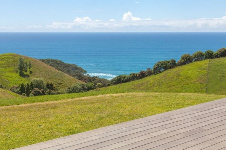 Photo of property in 162d Whitipirorua Road, Onemana, Whangamata, 3691