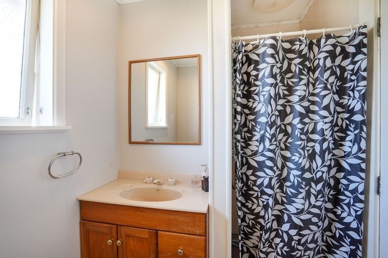 Photo of property in 39 Tararua Terrace, Cloverlea, Palmerston North, 4412