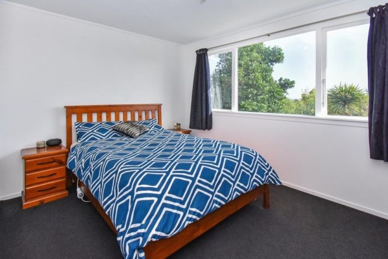 Photo of property in 32a Barberton Terrace, Red Hill, Papakura, 2110