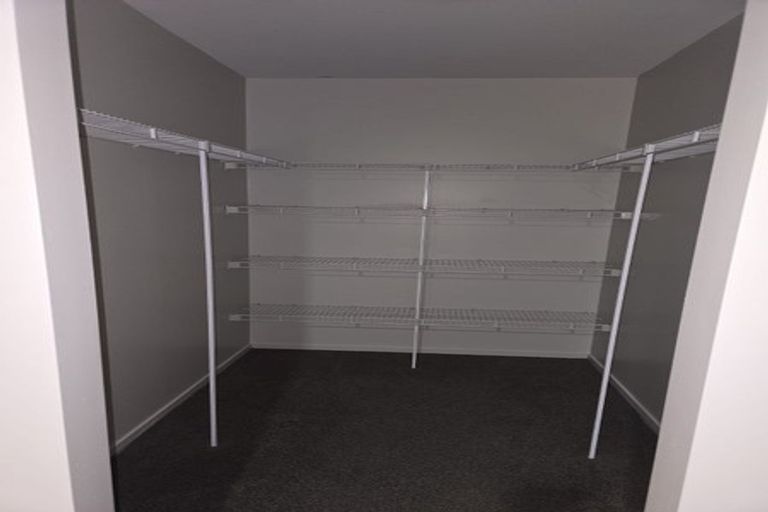 Photo of property in 64 Popokatea Drive, Takanini, 2112