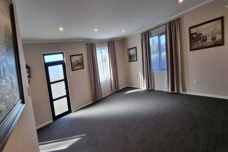 Photo of property in 71 Hokonui Drive, Gore, 9710