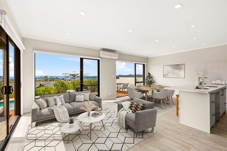 Photo of property in 51 The Ritz, Orewa, 0931