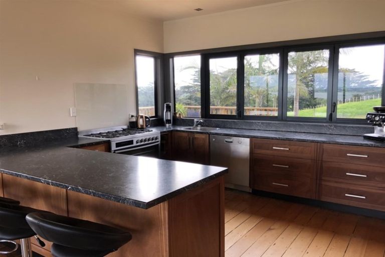 Photo of property in 57 Petley Road, Paparoa, 0571