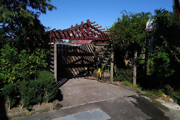 Photo of property in 30b Bleakhouse Road, Howick, Auckland, 2014