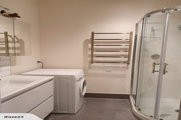 Photo of property in 2/15 Upper Lewisville Terrace, Thorndon, Wellington, 6011