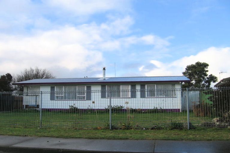 Photo of property in 3 Diaz Place, Flaxmere, Hastings, 4120