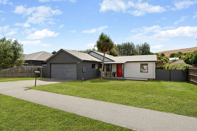 Photo of property in 15 Mavora Road, Lake Hayes, Queenstown, 9304