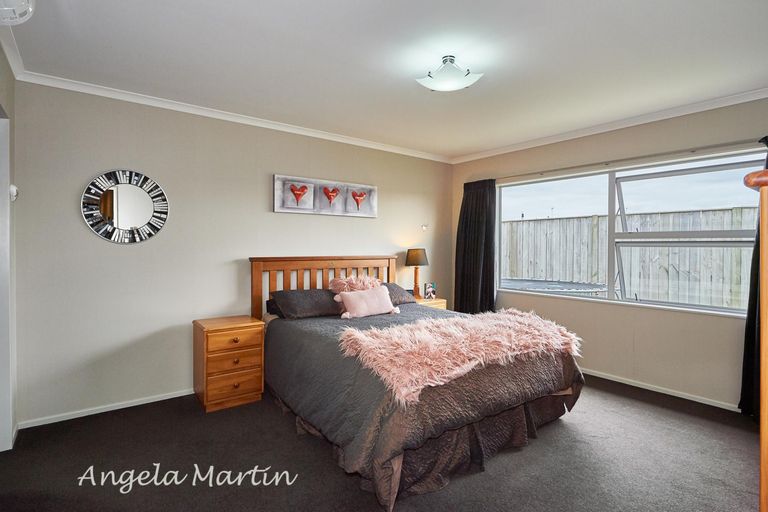 Photo of property in 47a Rosalie Terrace, Kelvin Grove, Palmerston North, 4414
