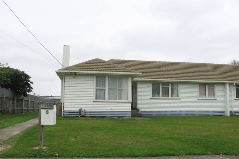 Photo of property in 5 Duff Crescent, Highbury, Palmerston North, 4412