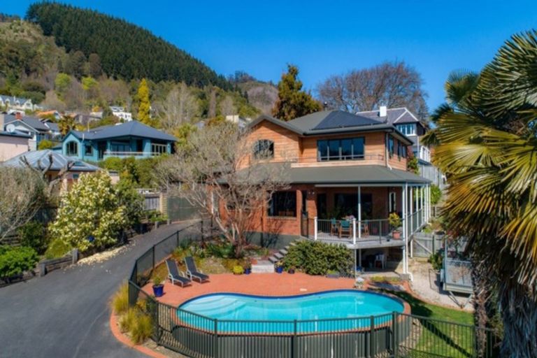 Photo of property in 10 Ngatitama Street, Nelson South, Nelson, 7010