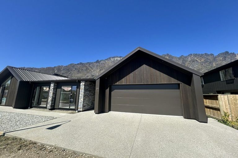 Photo of property in 73 Spur Ridge Rise, Jacks Point, 9371