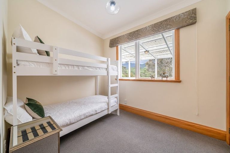 Photo of property in 94 Plateau Road, Te Marua, Upper Hutt, 5018