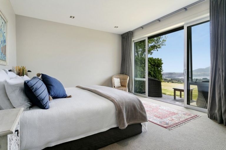 Photo of property in 115 Highland Drive, Acacia Bay, Taupo, 3385