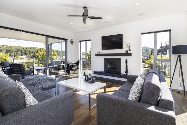 Photo of property in 2 Fantail Heights, Picton, 7220