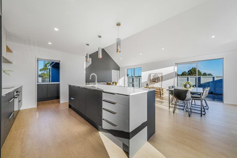 Photo of property in 2 Sutton Street, Rangiora, 7400