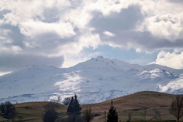 Photo of property in 43 Cheltenham Road, Lower Shotover, Queenstown, 9304